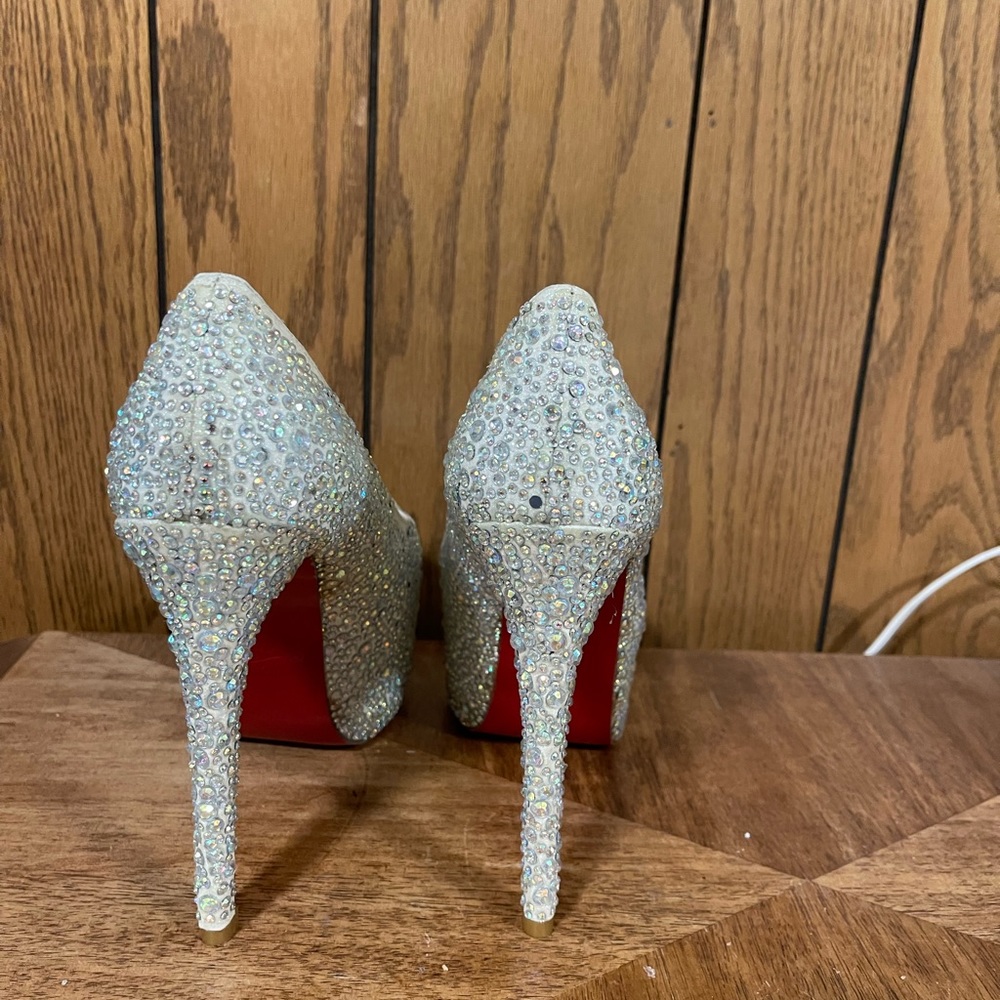 Christian Louboutin Embellished Daffodil Pumps Made in Italy-Size 39 ... - Picture 5 of 15